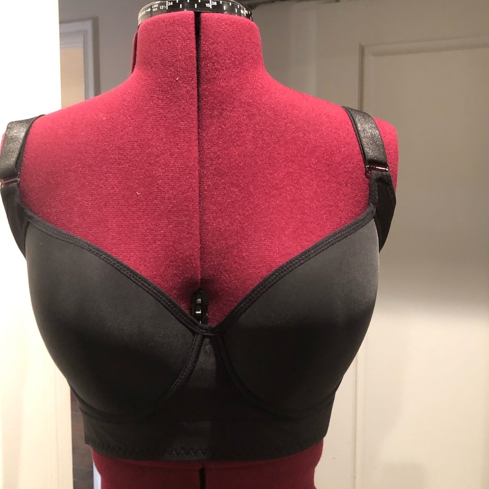 Sleek Black Women's Bra